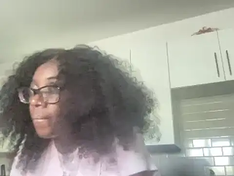 AveryJ99 online show from March 20, 6:31 pm