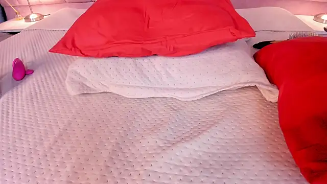 x milu online show from February 24, 10:58 pm