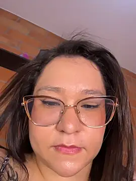 CinnamonCookiez online show from July 25, 11:46 pm