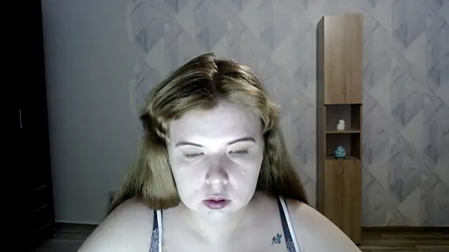 Snapshot of Melina_Hot9 chatting on September 26, 8:02 pm Melina Hot9 online show from September 26, 8:02 pm