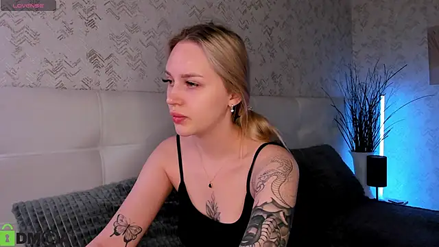 Snapshot of Carol__Cox chatting on October 20, 10:43 pm Carol Cox online show from October 20, 10:43 pm