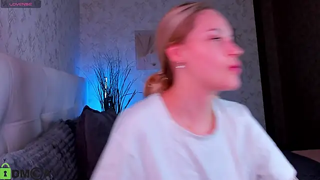 Snapshot of Carol__Cox chatting on October 22, 10:53 pm Carol Cox online show from October 22, 10:53 pm