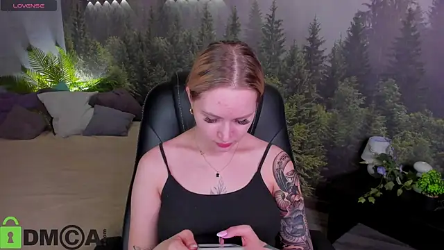 Snapshot of Carol__Cox chatting on November 3, 10:42 pm Carol Cox online show from November 3, 10:42 pm