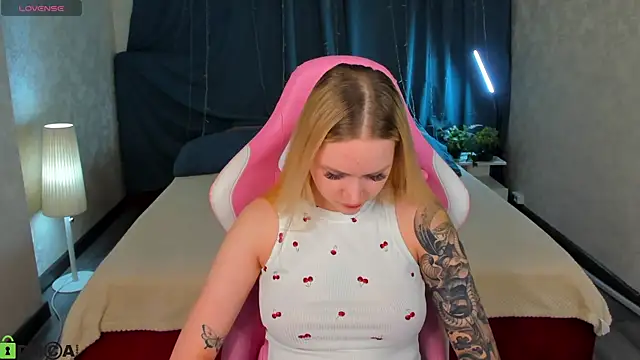 Snapshot of Carol__Cox chatting on November 6, 10:32 pm Carol Cox online show from November 6, 10:32 pm