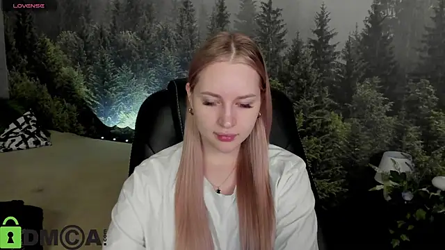 Snapshot of Carol__Cox chatting on November 13, 11:58 pm Carol Cox online show from November 13, 11:58 pm