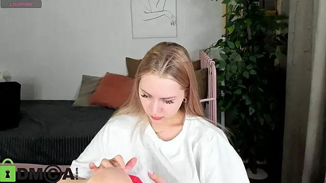 Snapshot of Carol__Cox chatting on November 17, 10:48 pm Carol Cox online show from November 17, 10:48 pm