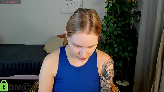 Snapshot of Carol__Cox chatting on December 4, 10:29 pm Carol Cox online show from December 4, 10:29 pm