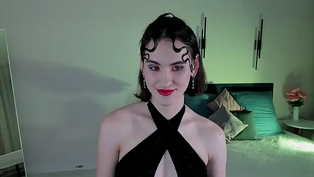 FridaCure online show from December 6, 5:11 pm