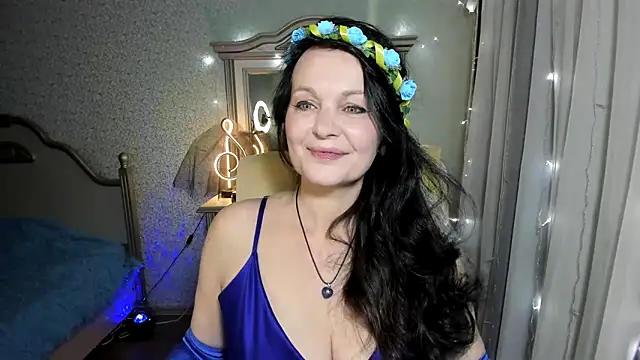 WitchBlueRose online show from March 8, 2:08 pm