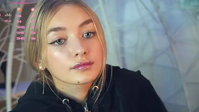 FlairCunard online show from December 11, 12:02 am