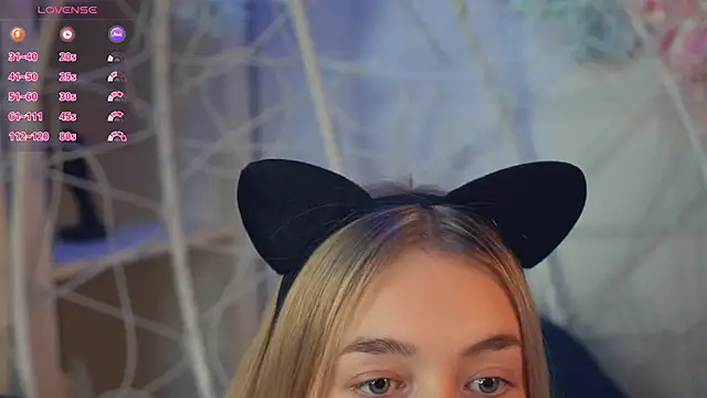 FlairCunard online show from December 14, 10:18 pm