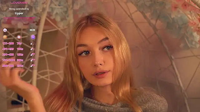 FlairCunard online show from December 20, 8:55 pm