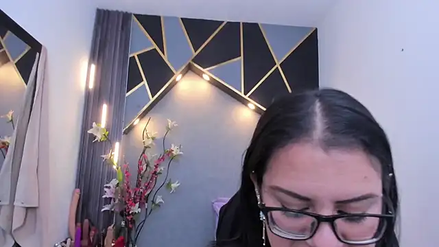brigittemiller online show from April 28, 2:27 am