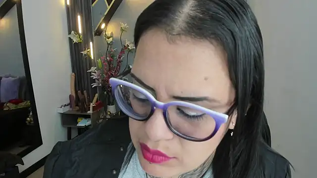 brigittemiller online show from May 8, 1:44 am