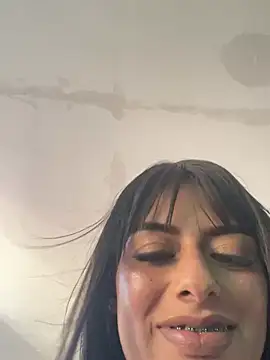 Snapshot of ZairaSofia1 chatting on January 23, 10:22 pm ZairaSofia1 online show from January 23, 10:22 pm