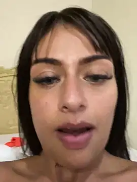 Snapshot of ZairaSofia1 chatting on January 28, 10:45 pm ZairaSofia1 online show from January 28, 10:45 pm