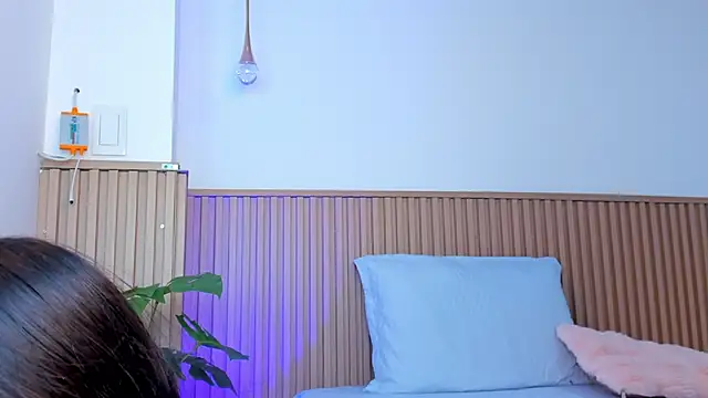 zoe rivers online show from December 13, 11:13 am