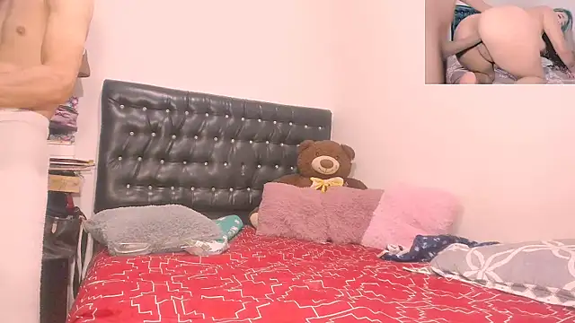 Snapshot of sexylatin_ chatting on October 30, 3:30 am sexylatin  online show from October 30, 3:30 am