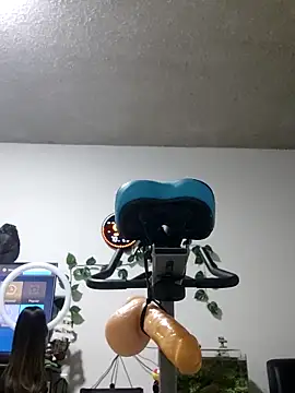 jesicardiente27 online show from March 1, 10:34 pm