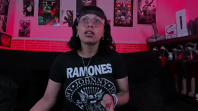 lilith-deveraux online show from September 25, 3:27 pm