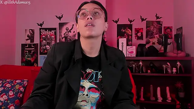 lilith-deveraux online show from December 15, 1:59 pm