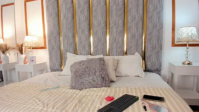 dayanne07 online show from October 8, 7:33 pm