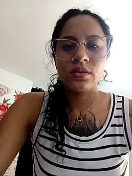 Karii-R online show from April 30, 4:46 pm