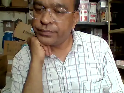 Snapshot of nupa230780 chatting on June 18, 11:03 am nupa230780 online show from June 18, 11:03 am