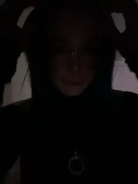 Snapshot of MaddisonHaas chatting on October 9, 12:19 am MaddisonHaas online show from October 9, 12:19 am