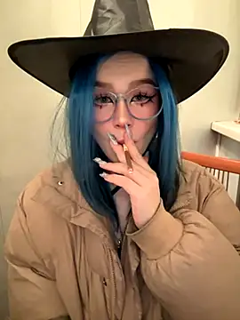 Snapshot of MaddisonHaas chatting on October 31, 11:17 pm MaddisonHaas online show from October 31, 11:17 pm