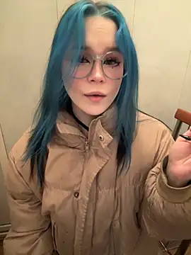 Snapshot of MaddisonHaas chatting on November 17, 12:49 am MaddisonHaas online show from November 17, 12:49 am