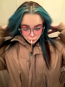 Snapshot of MaddisonHaas chatting on November 29, 1:52 am MaddisonHaas online show from November 29, 1:52 am