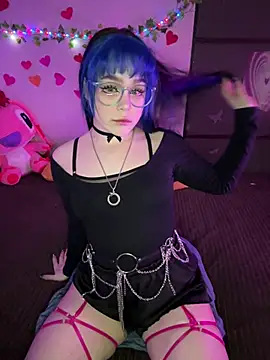 MaddisonHaas online show from March 8, 2:10 pm