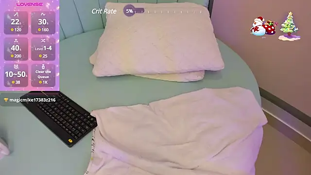 Sweetgirl4u  online show from December 15, 4:48 pm
