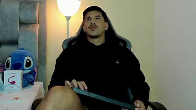 victor vixen online show from June 10, 7:57 pm