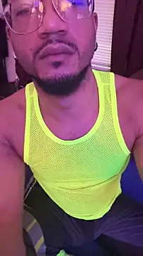 KySir1990 online show from November 25, 6:52 pm