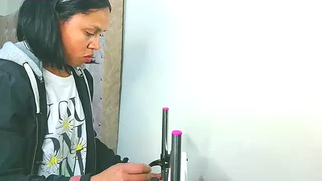 Samary thomas online show from October 7, 1:14 am