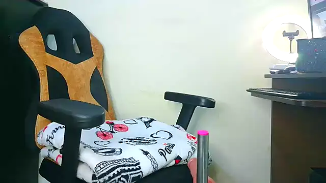 Samary thomas online show from December 3, 12:40 am