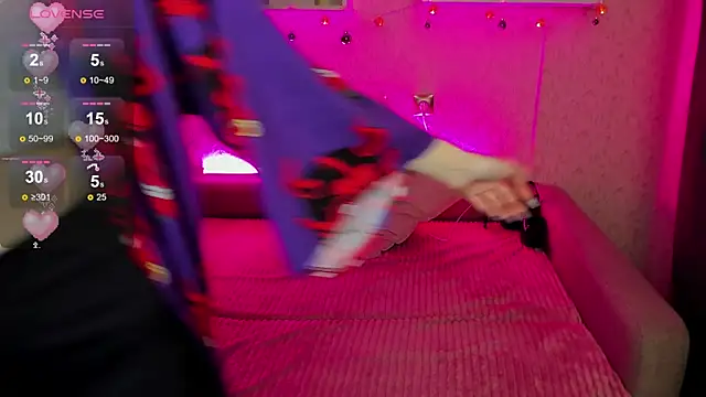 Snapshot of Angel_Jules chatting on December 10, 12:50 am Angel Jules online show from December 10, 12:50 am