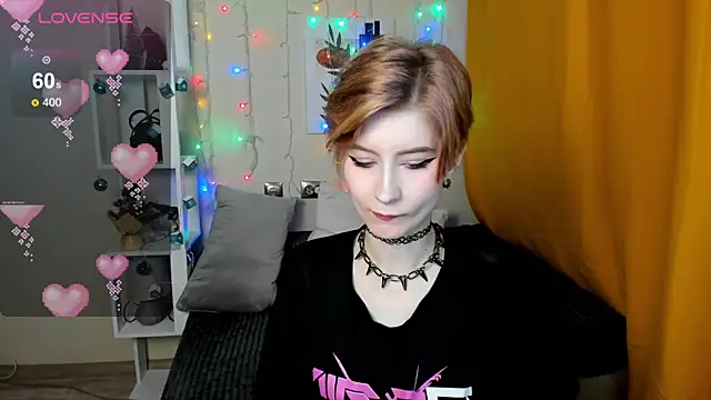 Snapshot of Angel_Jules chatting on December 12, 4:15 am Angel Jules online show from December 12, 4:15 am