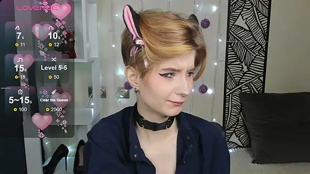 Snapshot of Angel_Jules chatting on December 15, 4:07 am Angel Jules online show from December 15, 4:07 am