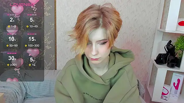 Snapshot of Angel_Jules chatting on January 24, 4:37 am Angel Jules online show from January 24, 4:37 am