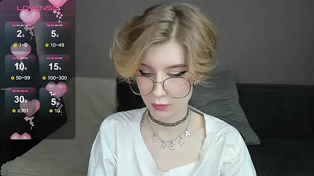 Snapshot of Angel_Jules chatting on February 22, 4:07 am Angel Jules online show from February 22, 4:07 am