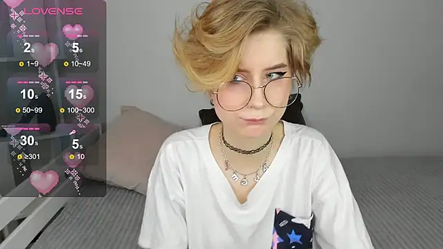 Snapshot of Angel_Jules chatting on February 24, 8:06 am Angel Jules online show from February 24, 8:06 am