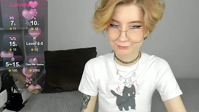 Snapshot of Angel_Jules chatting on February 26, 1:00 am Angel Jules online show from February 26, 1:00 am