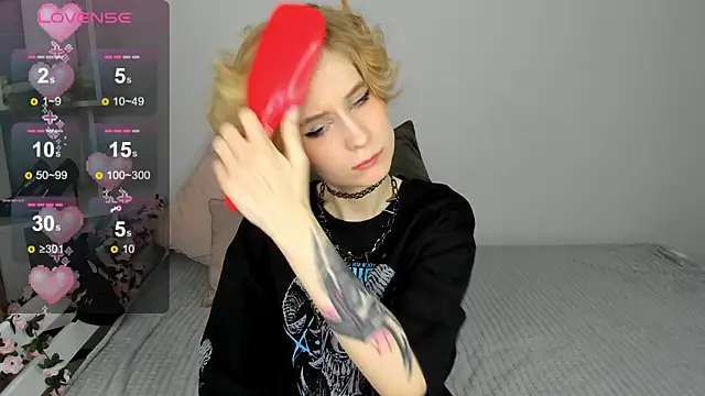 Snapshot of Angel_Jules chatting on March 4, 1:01 am Angel Jules online show from March 4, 1:01 am