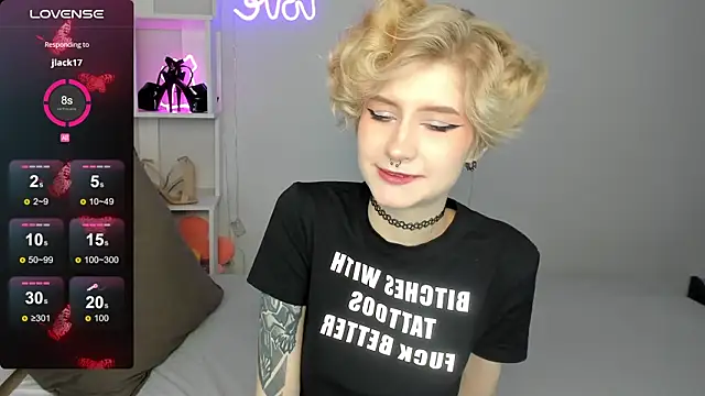 Snapshot of Angel_Jules chatting on October 6, 12:41 am Angel Jules online show from October 6, 12:41 am