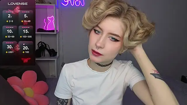 Snapshot of Angel_Jules chatting on October 12, 1:04 am Angel Jules online show from October 12, 1:04 am