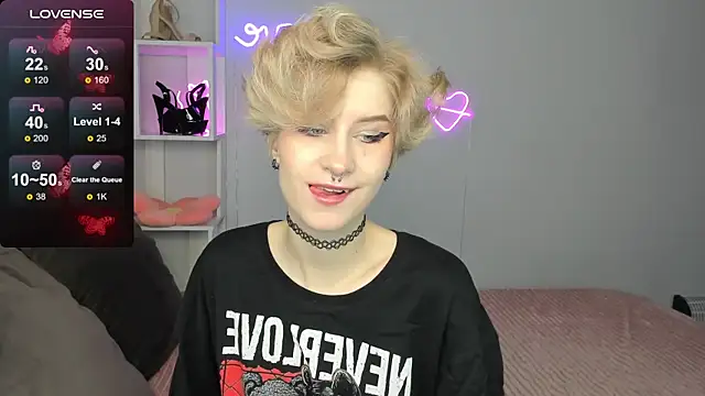 Snapshot of Angel_Jules chatting on October 19, 12:55 am Angel Jules online show from October 19, 12:55 am