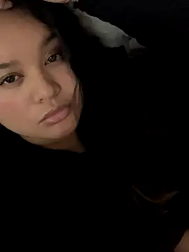 arielopal online show from December 14, 6:41 am